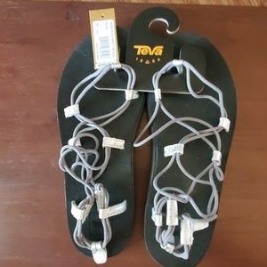 Women's Sz 10 Teva Sandals